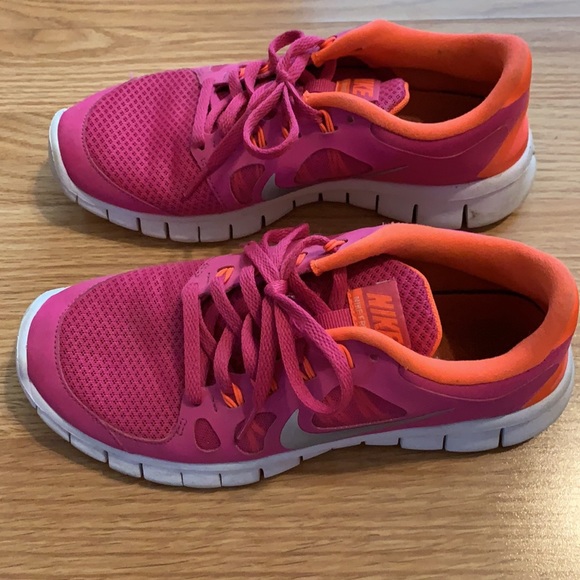 Good Condition Nike Free 5.0 Shoes - Picture 3 of 7